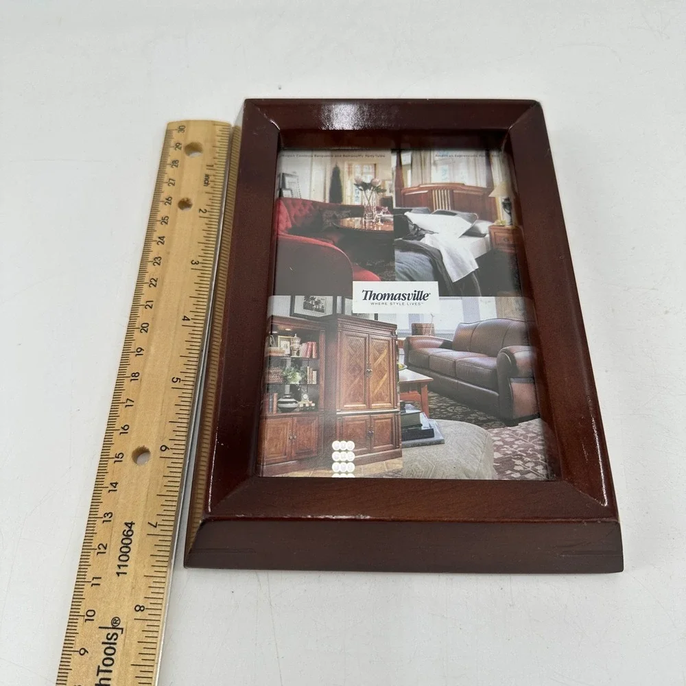 Thomasville Wood Picture Frame Cherry Mahogany Finish 4x6 Tabletop Beveled Edge